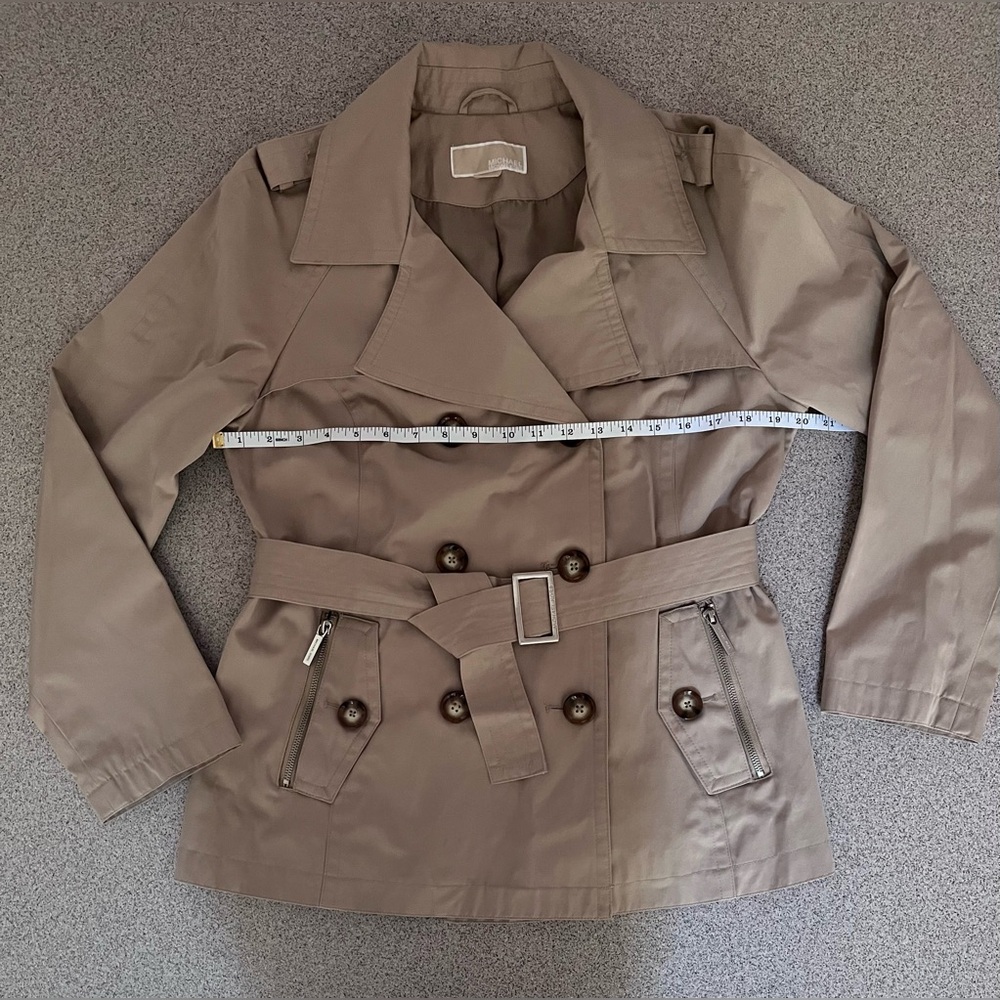 Michael Kors rain/wind jacket - Picture 2 of 9